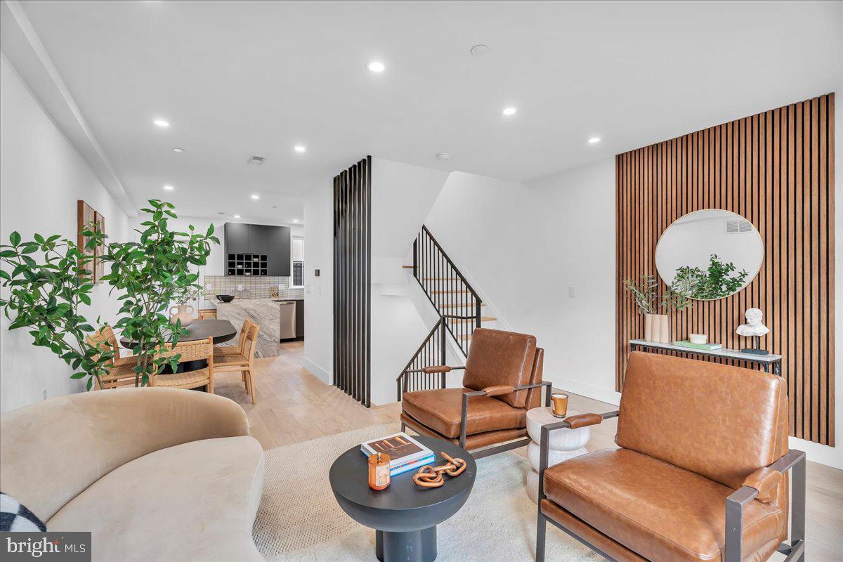 1146 N GALLOWAY STREET