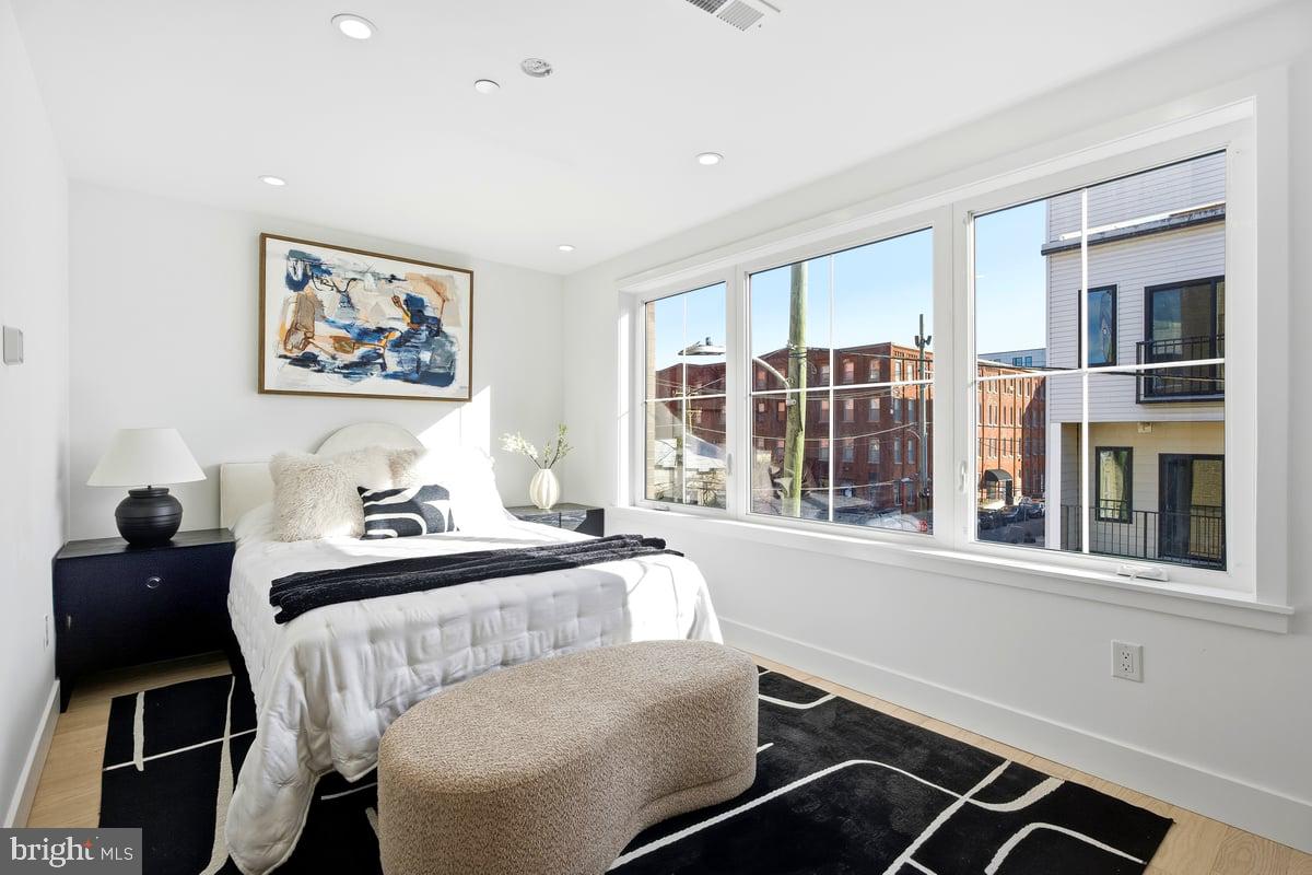 1146 N GALLOWAY STREET