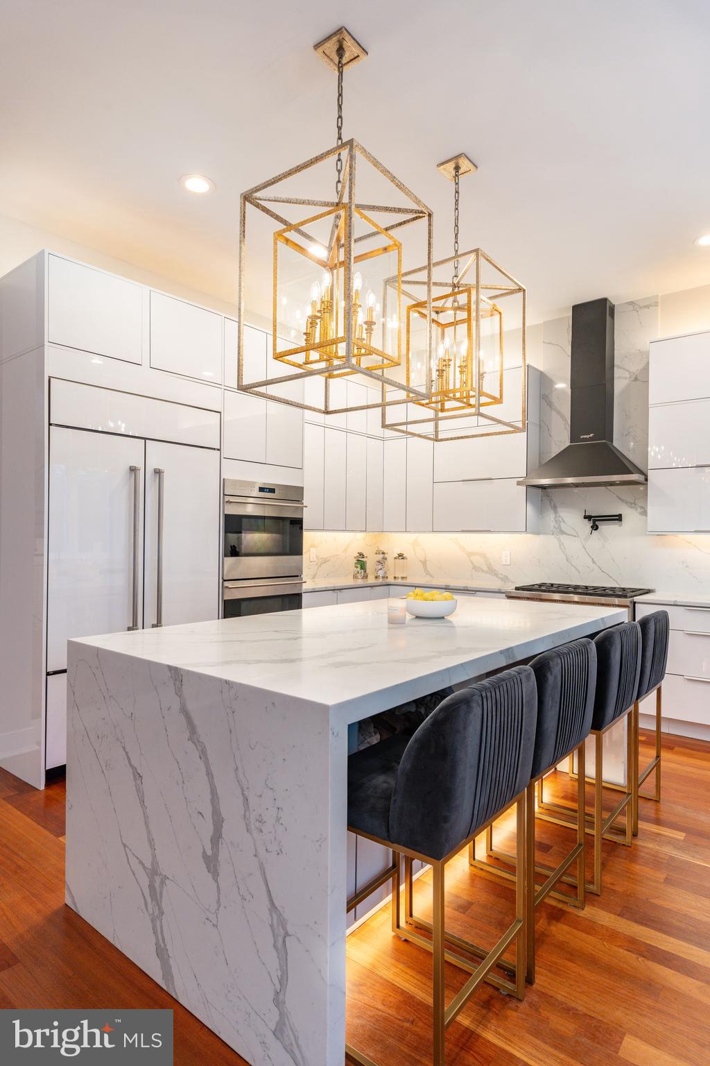 838 LOMBARD STREET 40