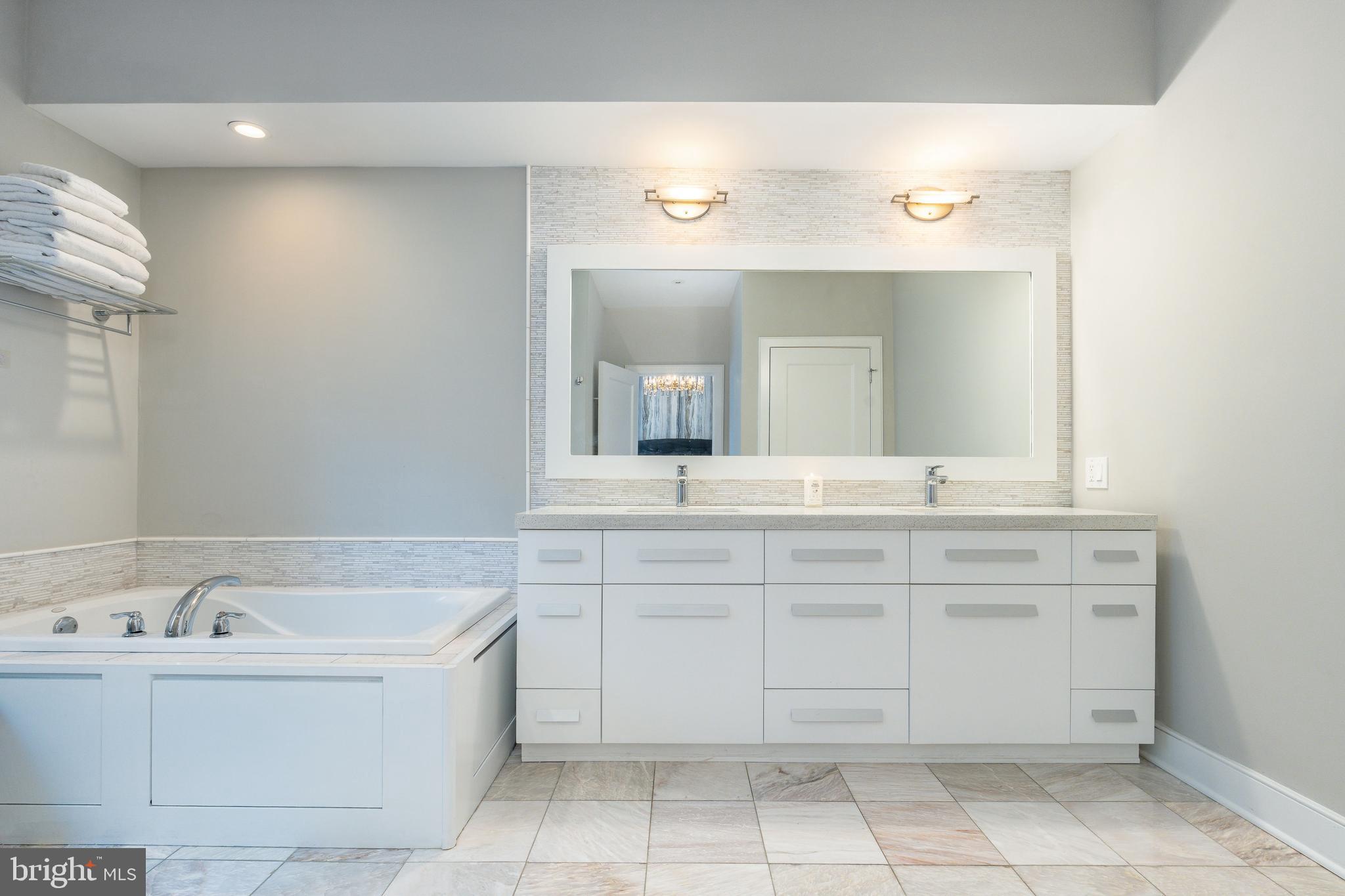 838 LOMBARD STREET 40