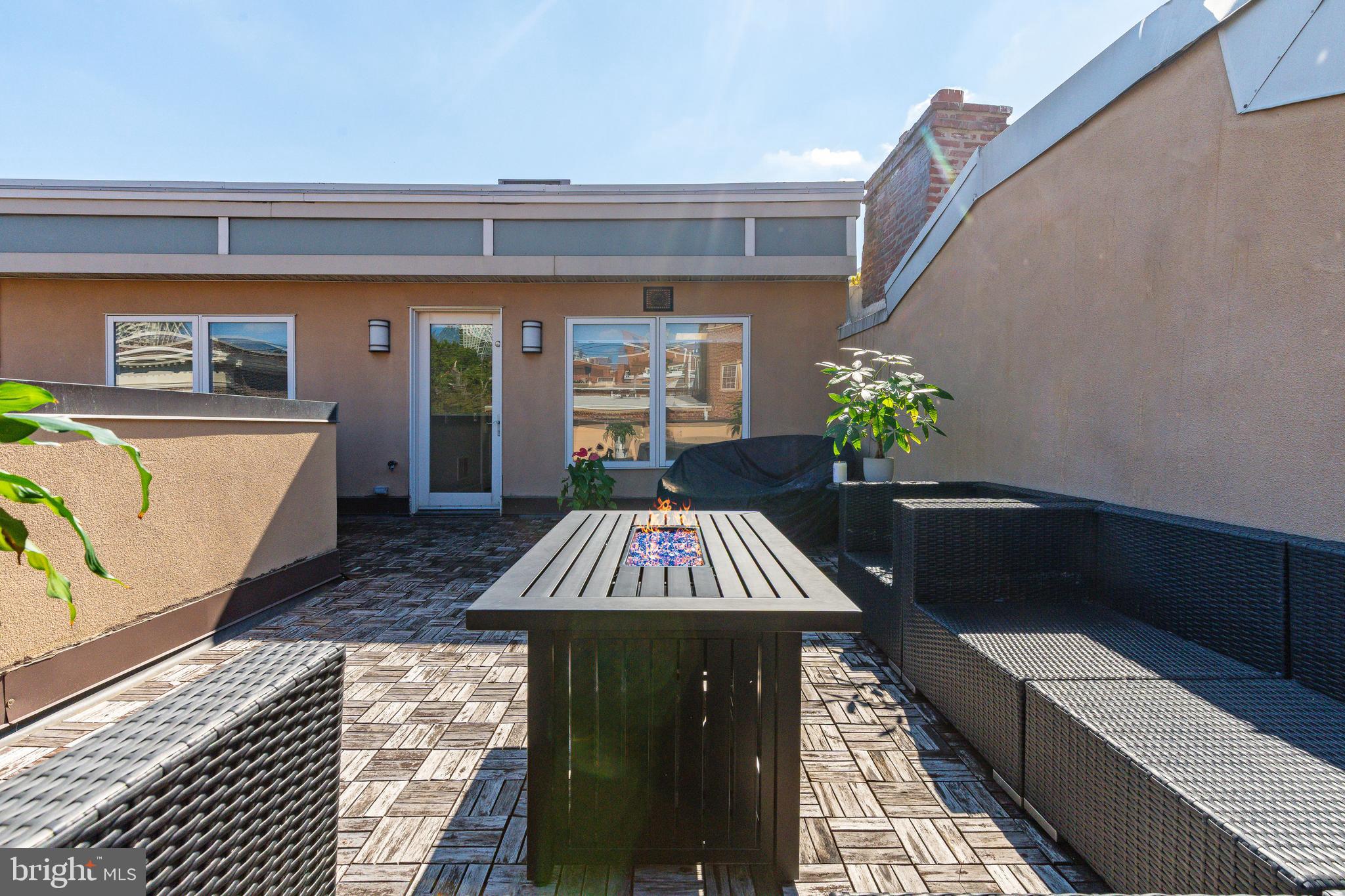 838 LOMBARD STREET 40