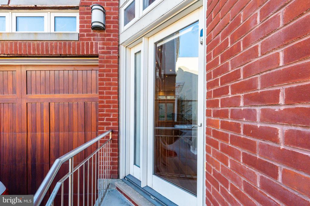 838 LOMBARD STREET 40