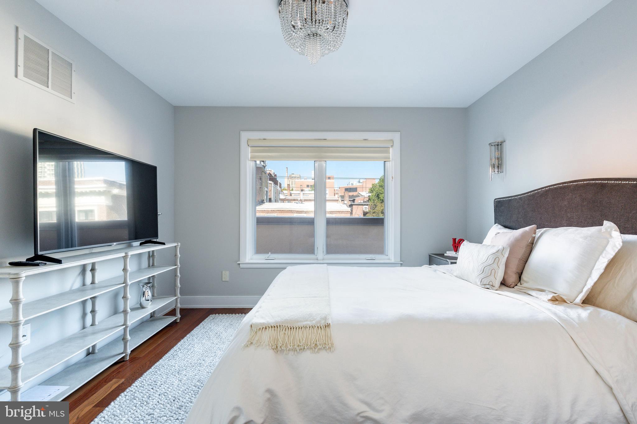 838 LOMBARD STREET 40