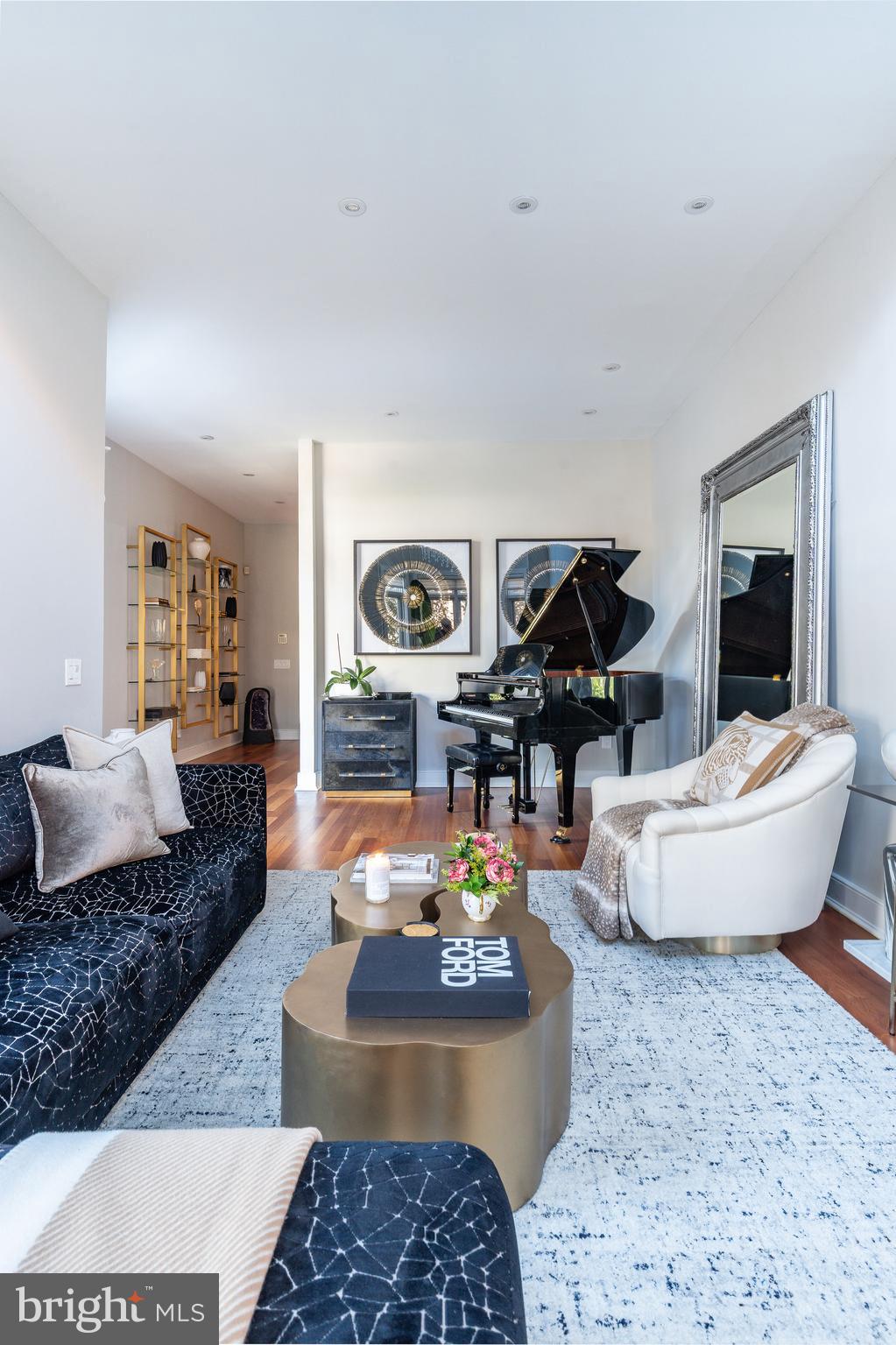 838 LOMBARD STREET 40