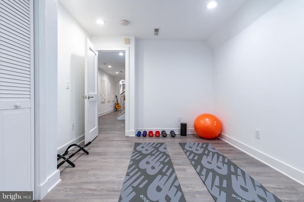 838 LOMBARD STREET 40