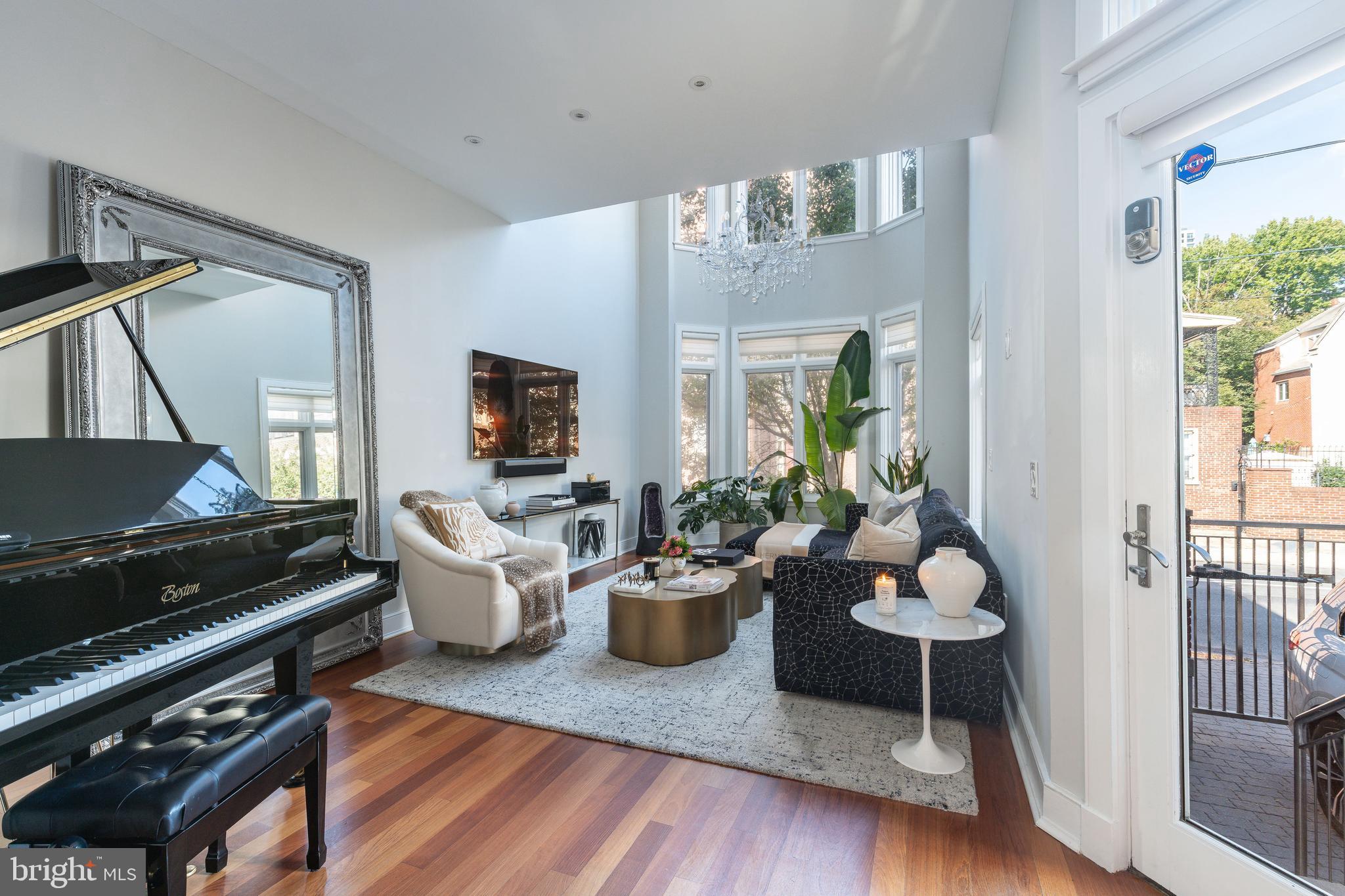 838 LOMBARD STREET 40