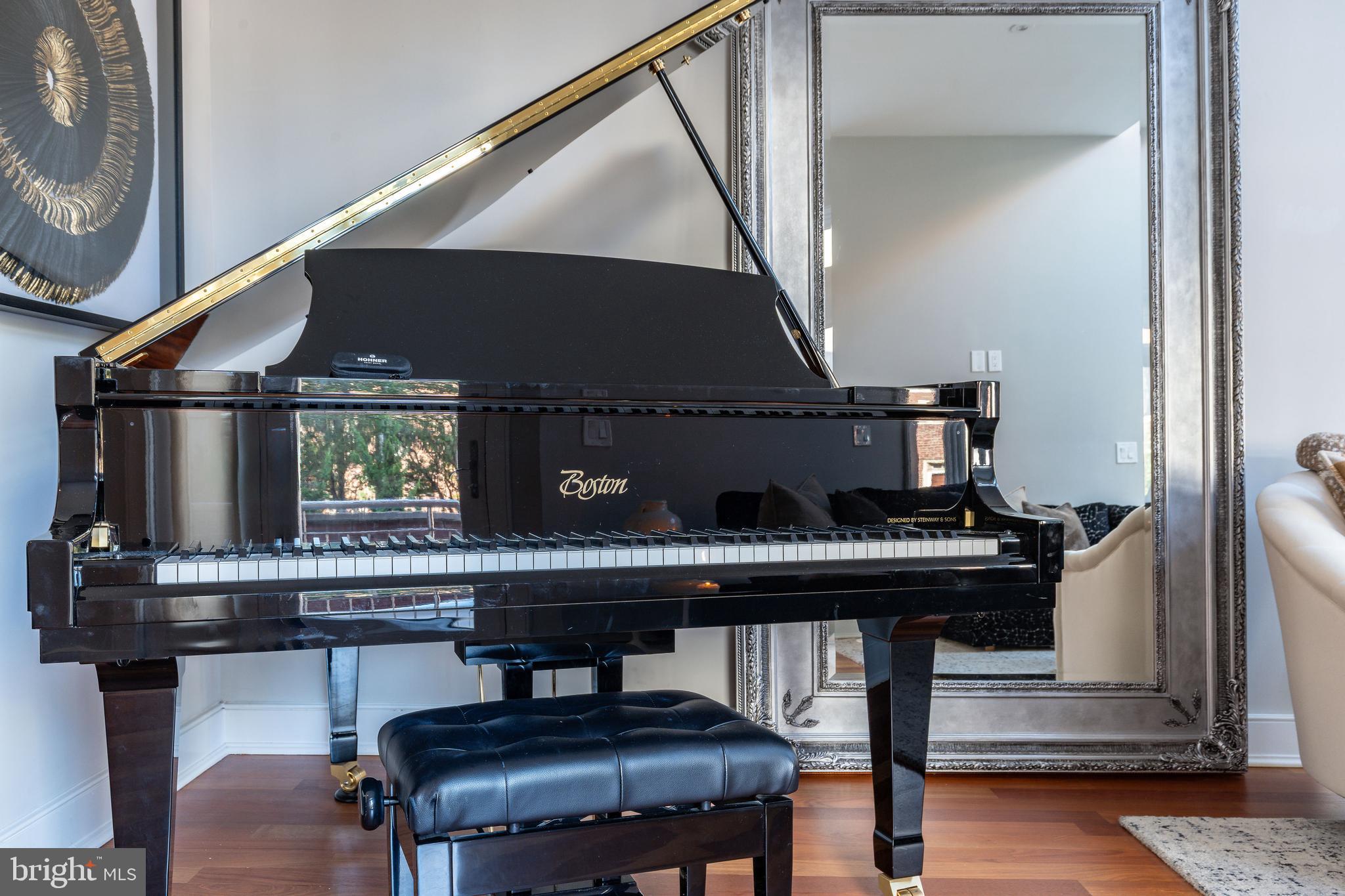 838 LOMBARD STREET 40