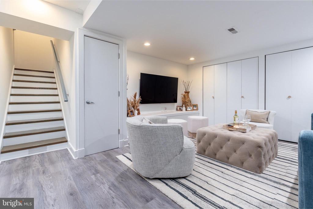 838 LOMBARD STREET 40