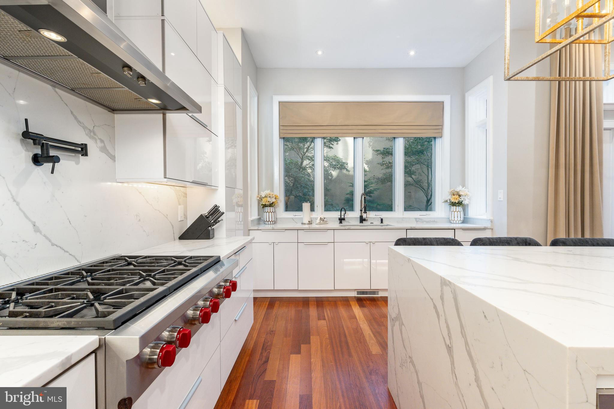 838 LOMBARD STREET 40