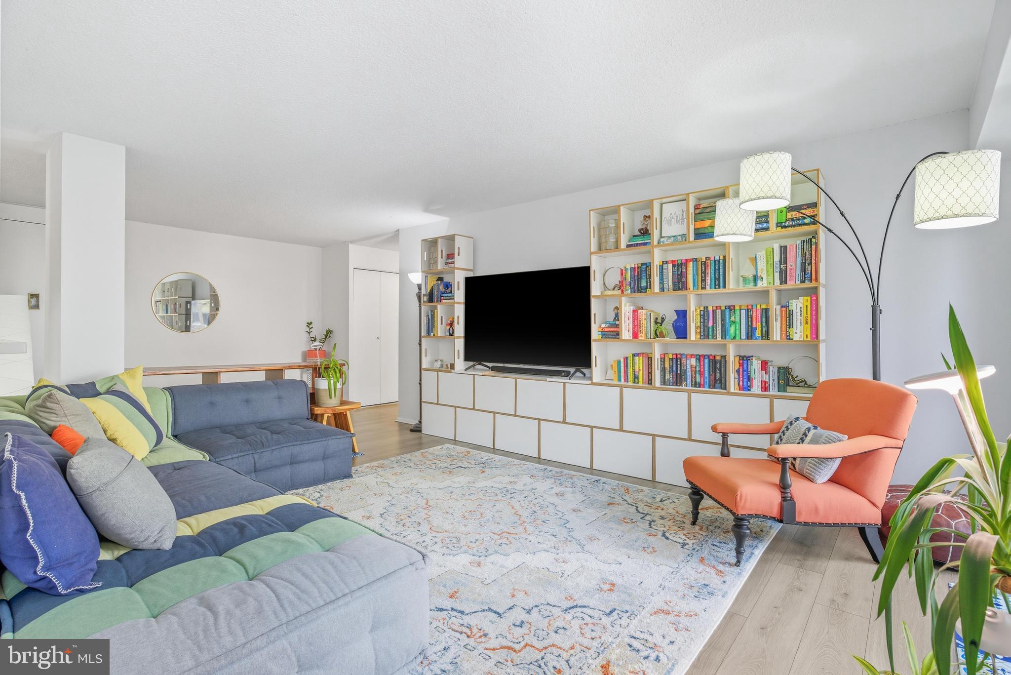 1326 SPRUCE STREET 42 805