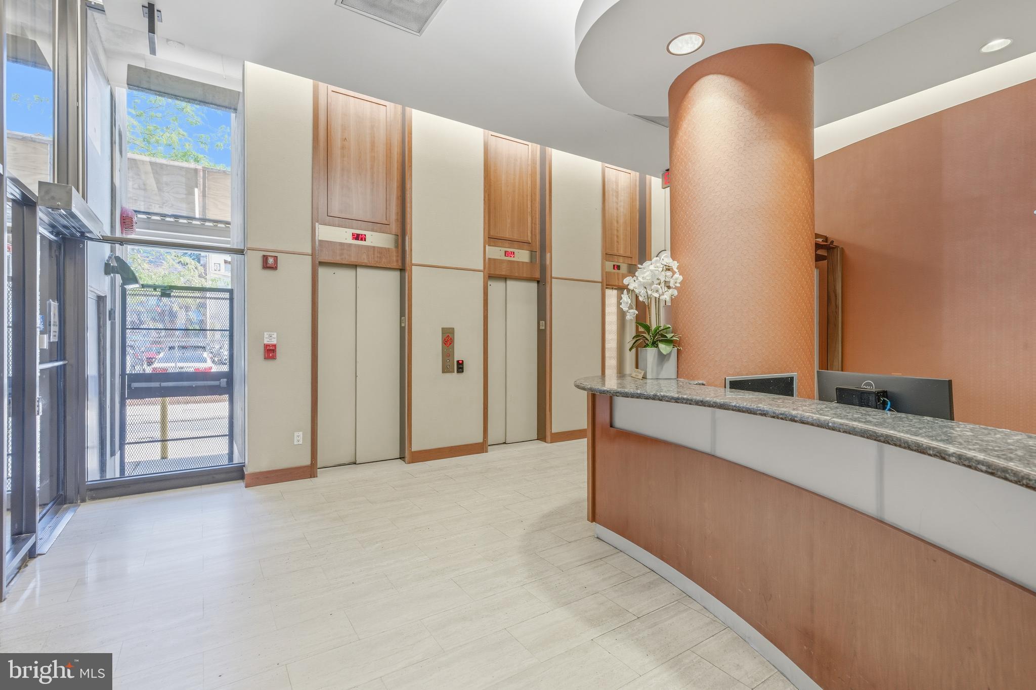 1326 SPRUCE STREET 42 808