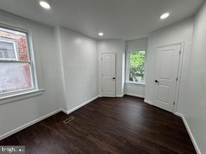 3083 EMERALD STREET