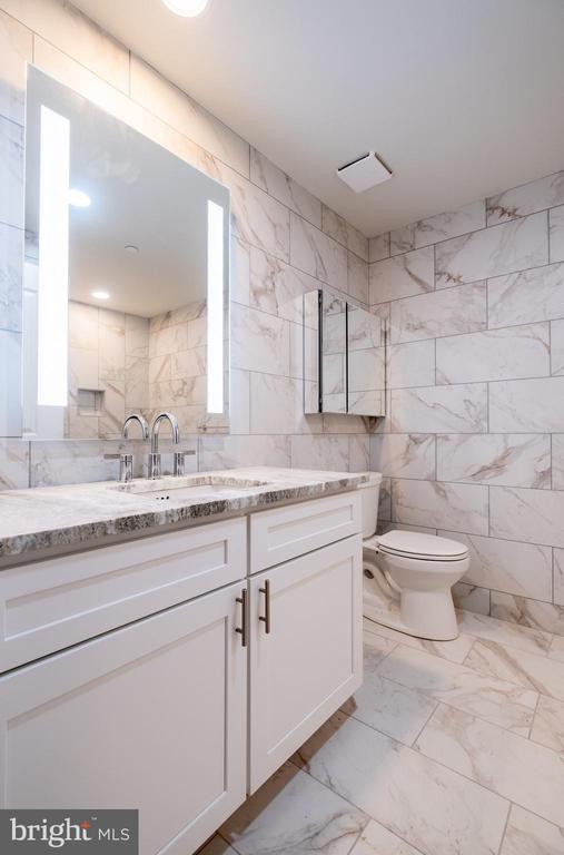 2301 JOHN F KENNEDY BOULEVARD Unit: 205