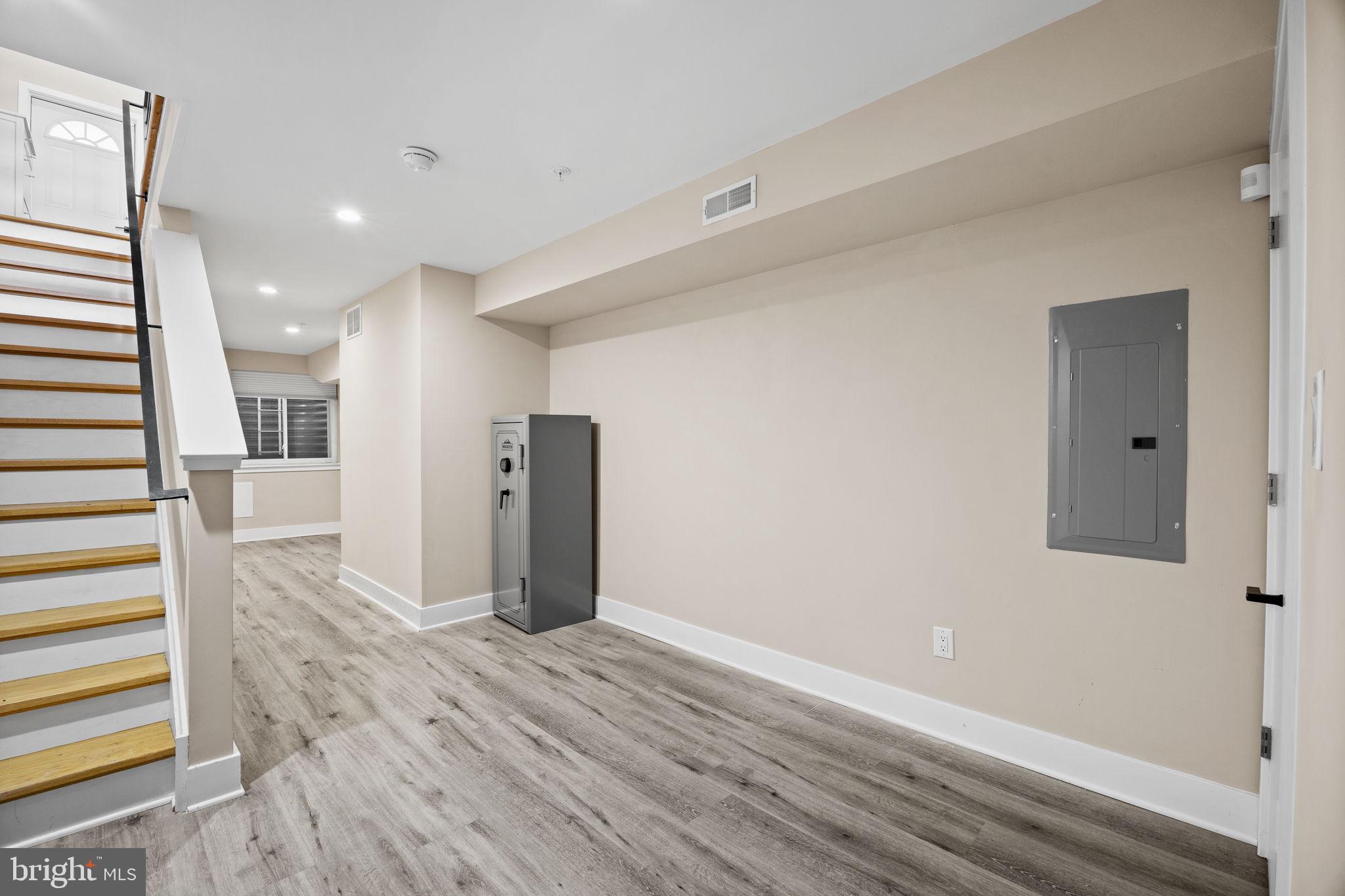 2643 ELLSWORTH STREET