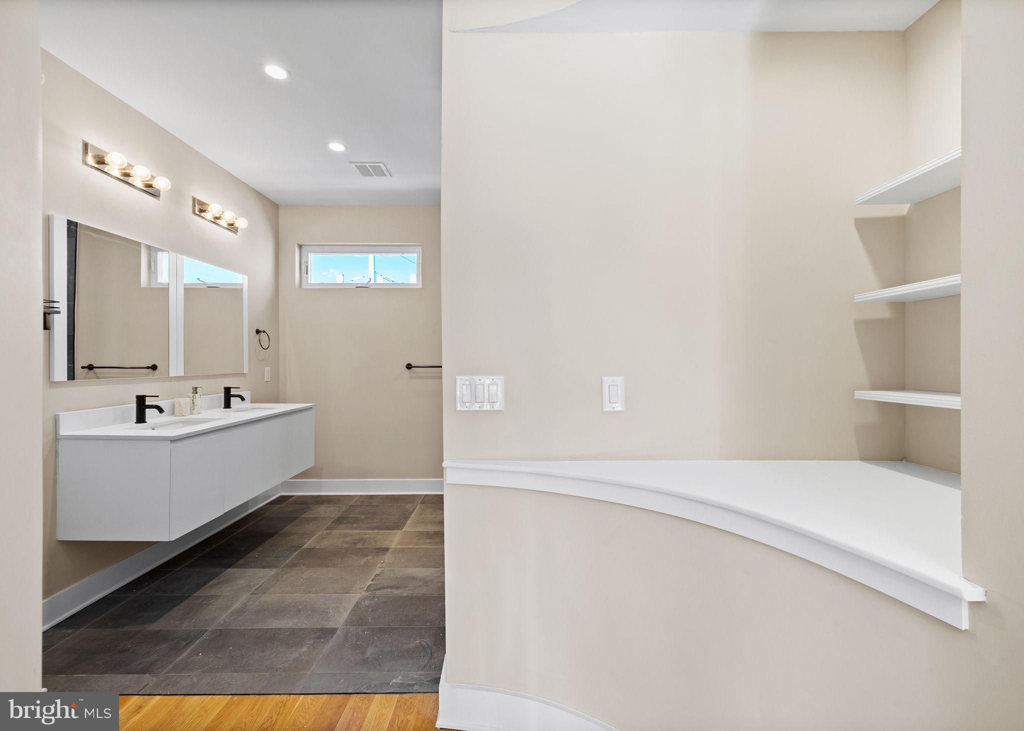 2643 ELLSWORTH STREET