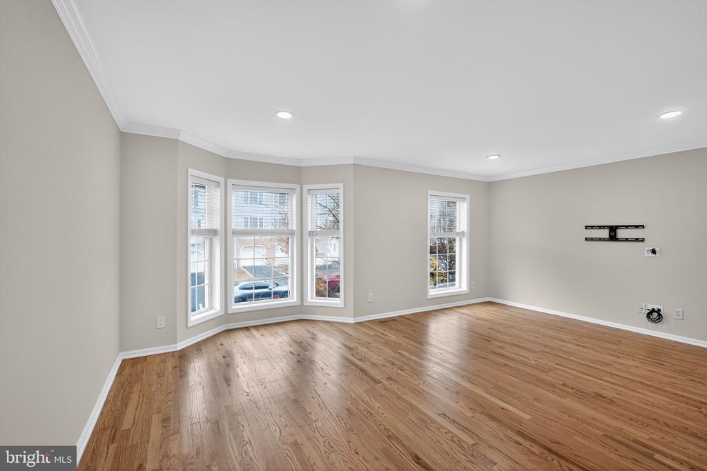 100 PARKER AVENUE Unit: 38