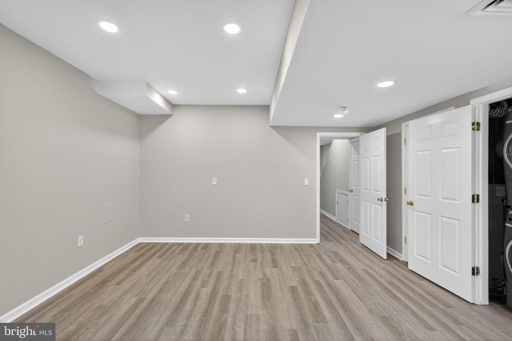100 PARKER AVENUE Unit: 38
