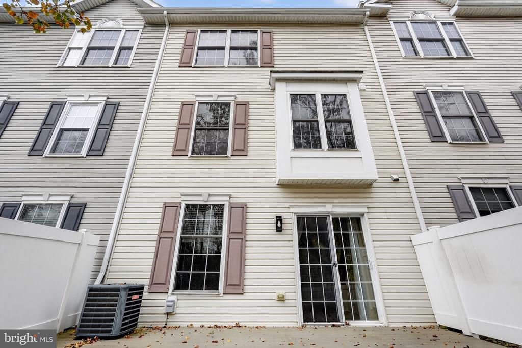 100 PARKER AVENUE Unit: 38