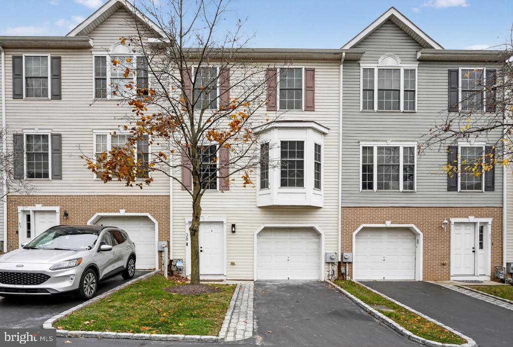 100 PARKER AVENUE Unit: 38