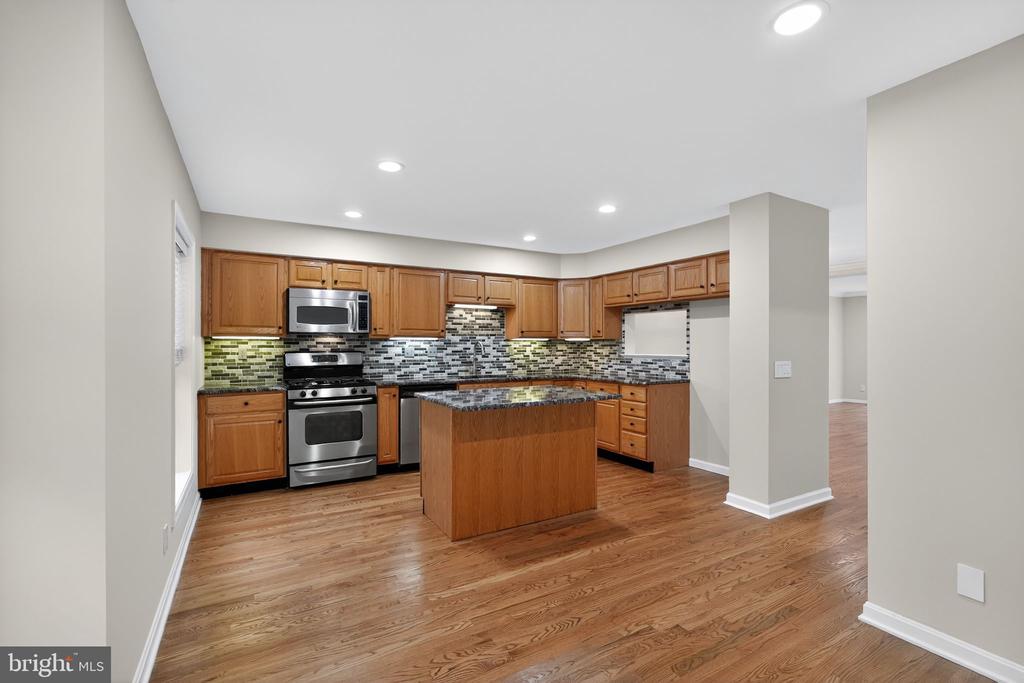 100 PARKER AVENUE Unit: 38