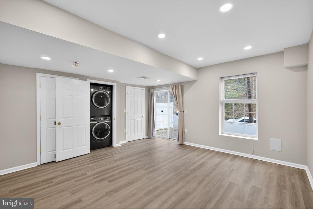 100 PARKER AVENUE Unit: 38