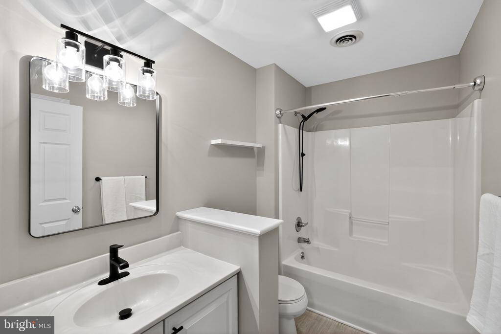 100 PARKER AVENUE Unit: 38