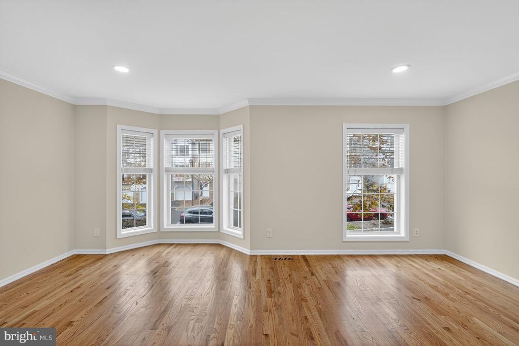 100 PARKER AVENUE Unit: 38