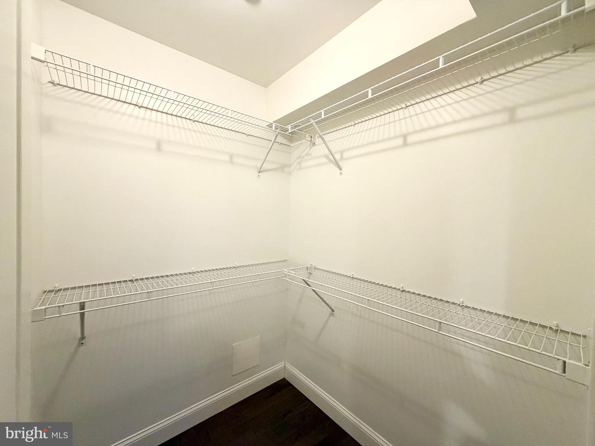 1014 E MOYAMENSING AVENUE 1