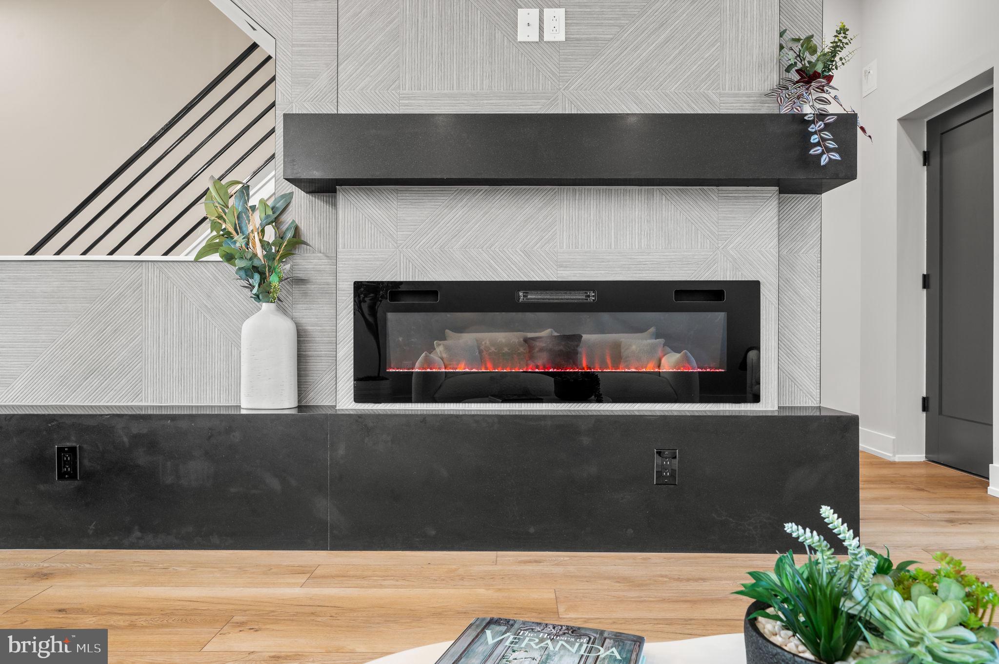 2201 E SOMERSET STREET B4 UPPER