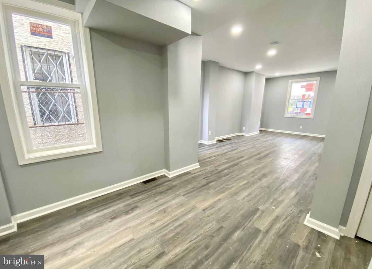 2922 W NORRIS STREET