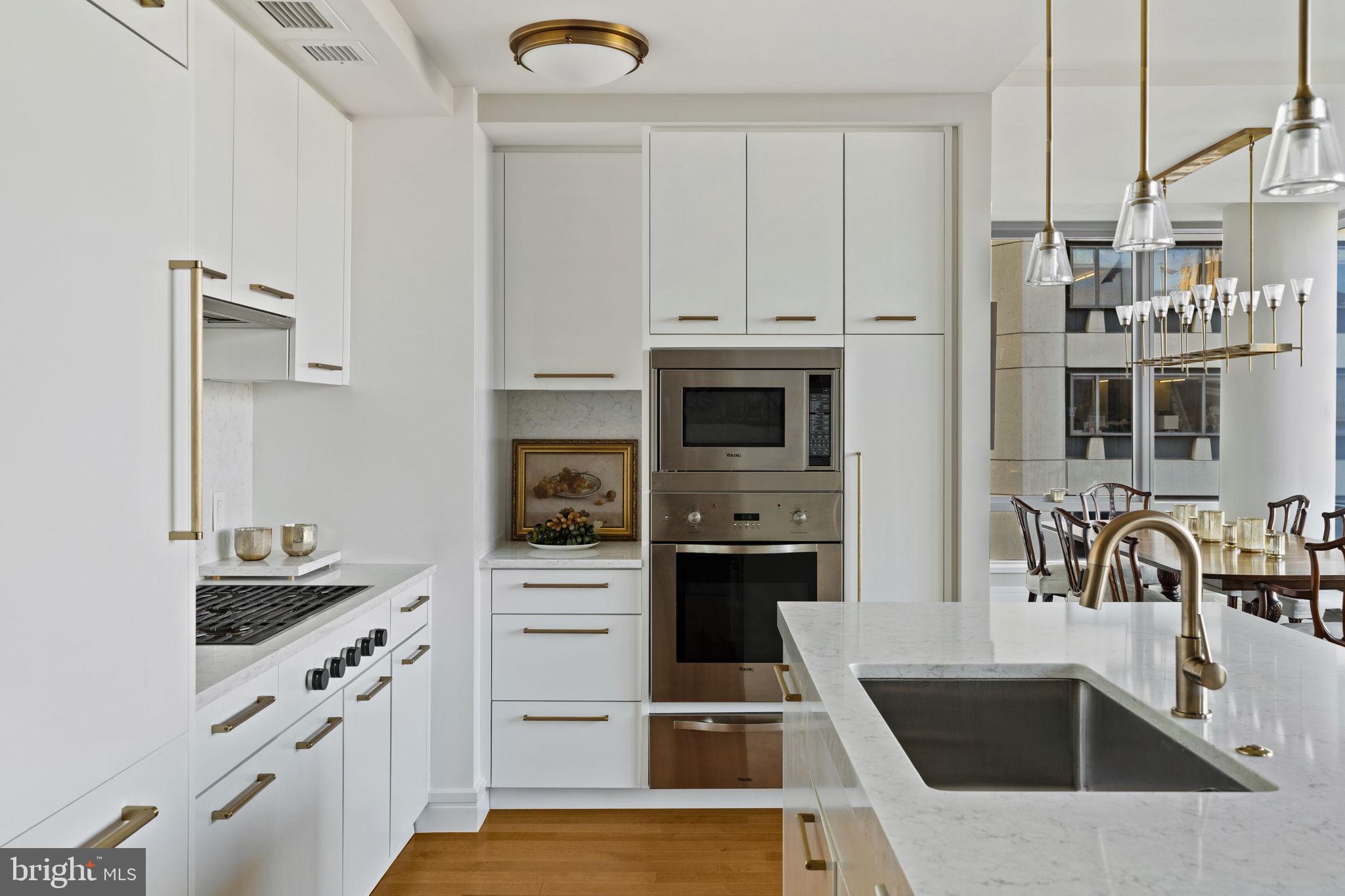 1414 S PENN SQUARE 14FG