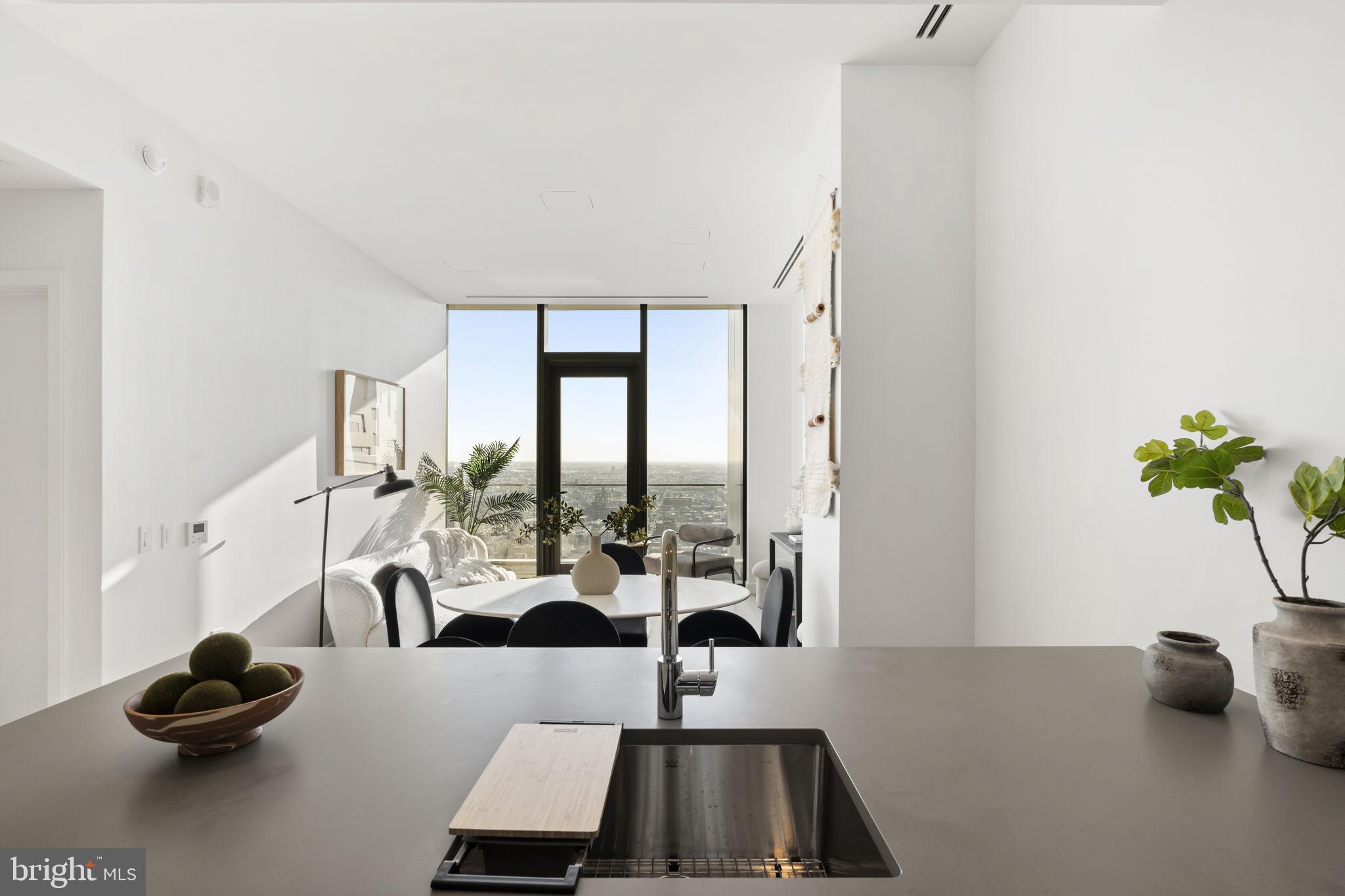 210 S 12TH STREET PH1B