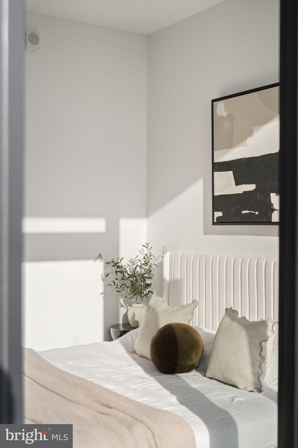 210 S 12TH STREET PH1B