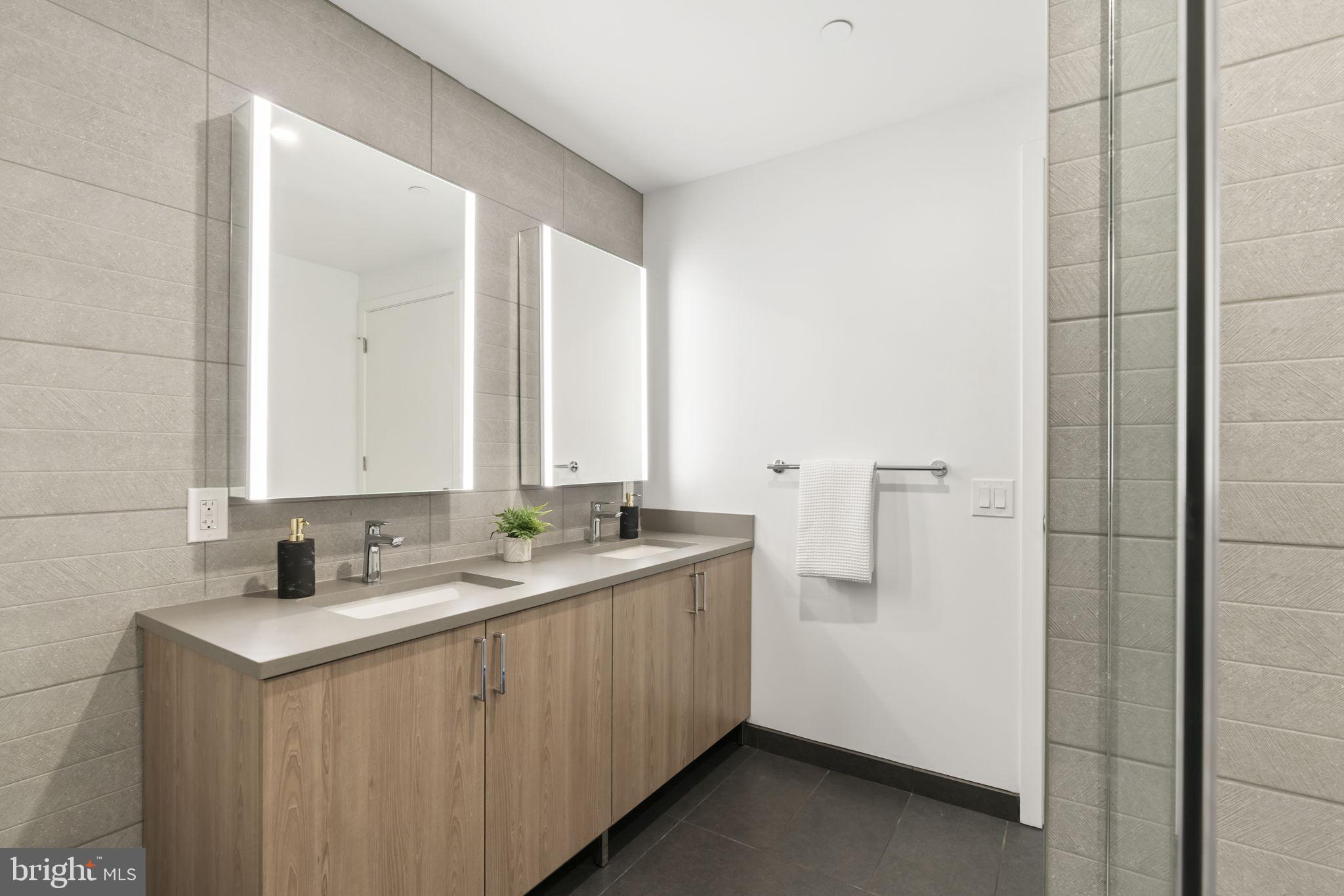 210 S 12TH STREET PH1B