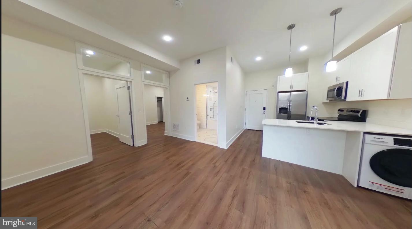 150 S INDEPENDENCE MALL W 802