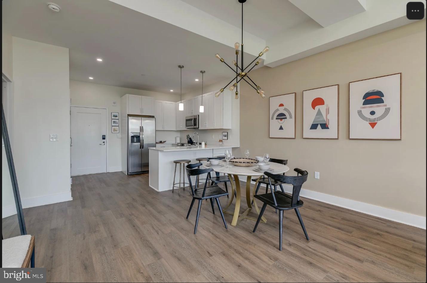 150 S INDEPENDENCE MALL W 1011