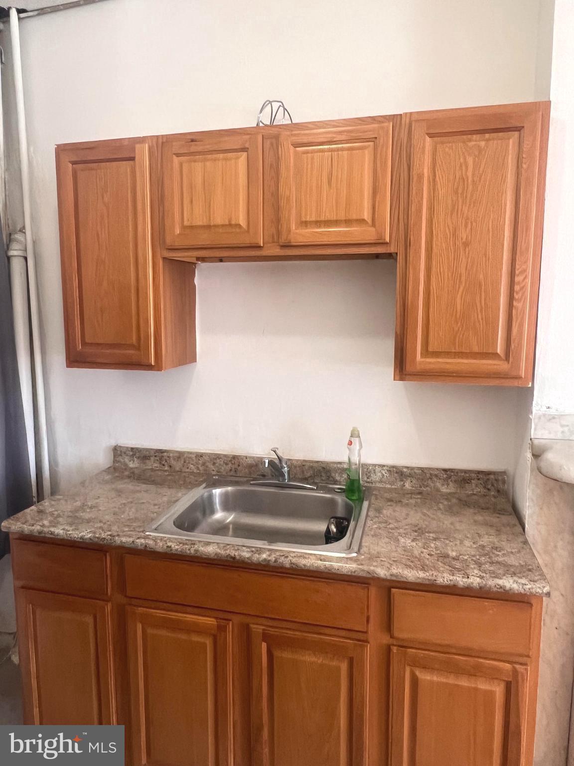 1249 SHACKAMAXON STREET 1F