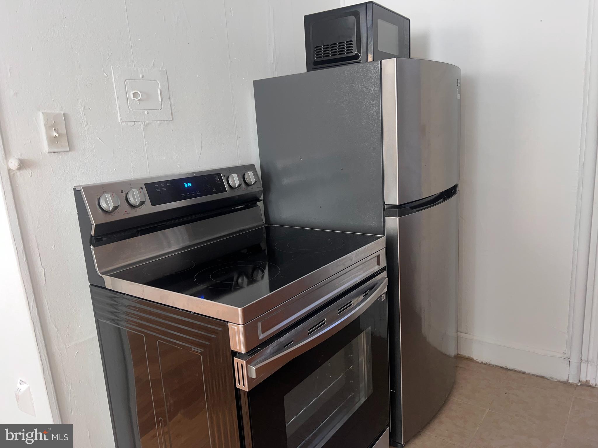 1249 SHACKAMAXON STREET 1F