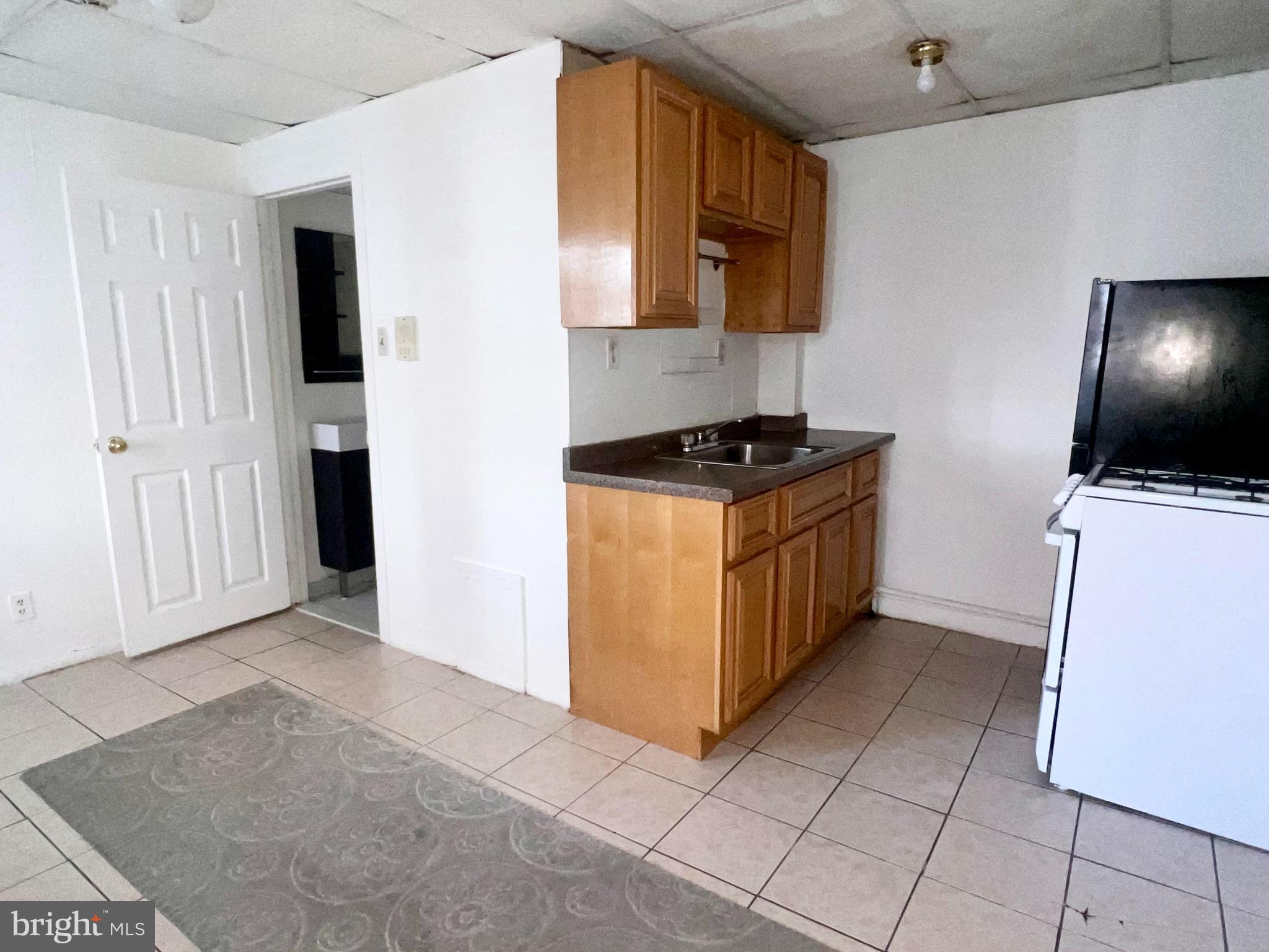 1247 SHACKAMAXON STREET 2R