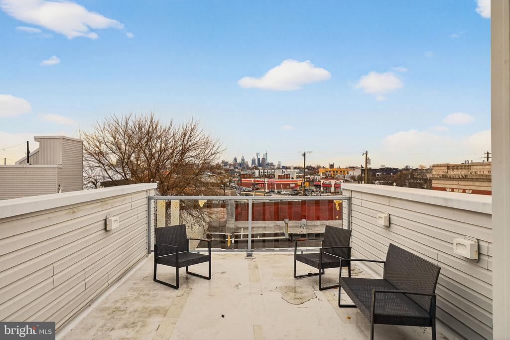 2528 E ALBERT