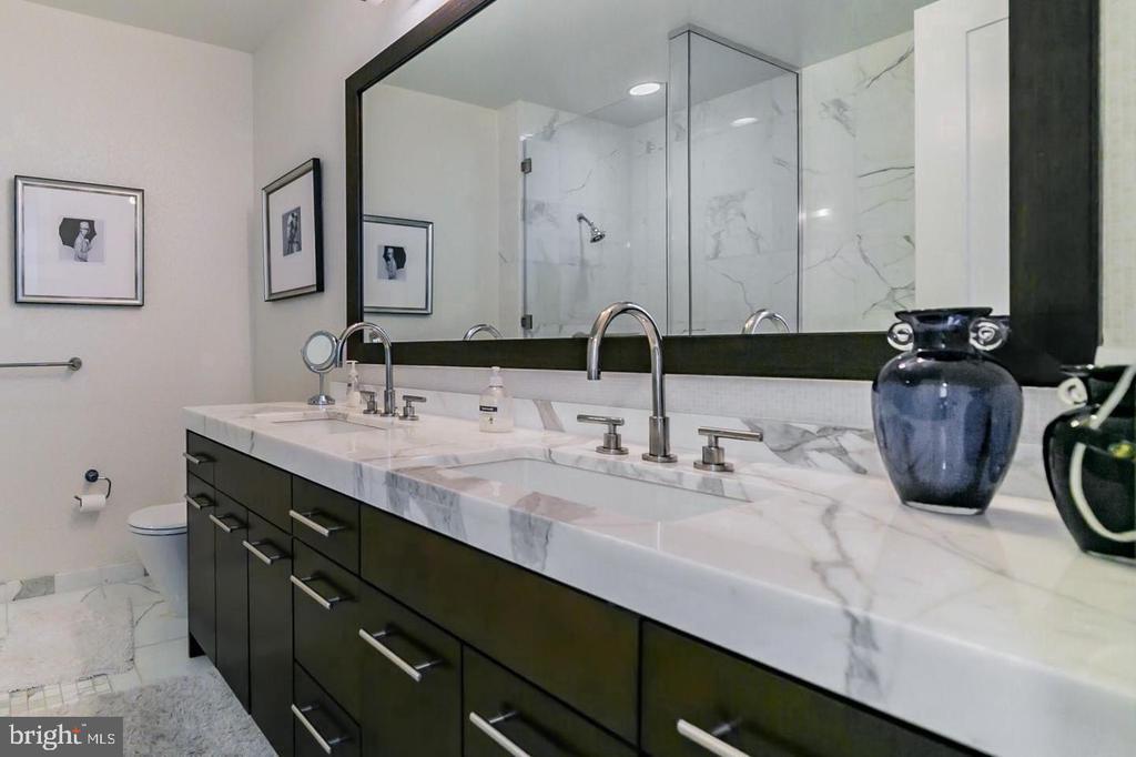 1414 S PENN SQUARE Unit: 45A