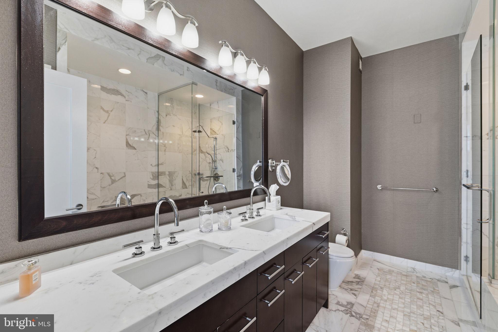 1414 PENN SQUARE S 38GH