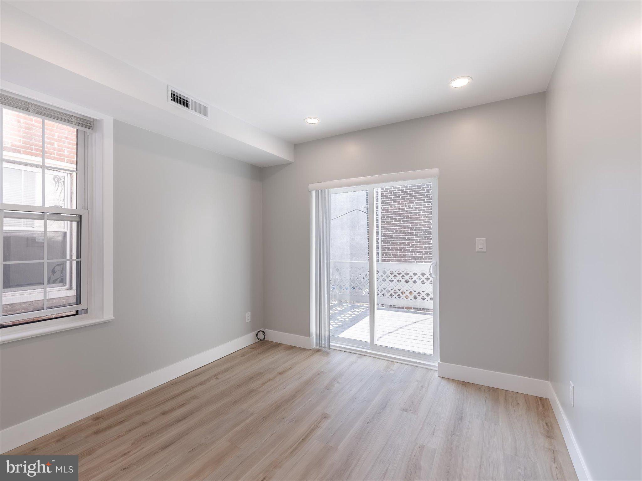 672 N 19TH STREET 2ND FL