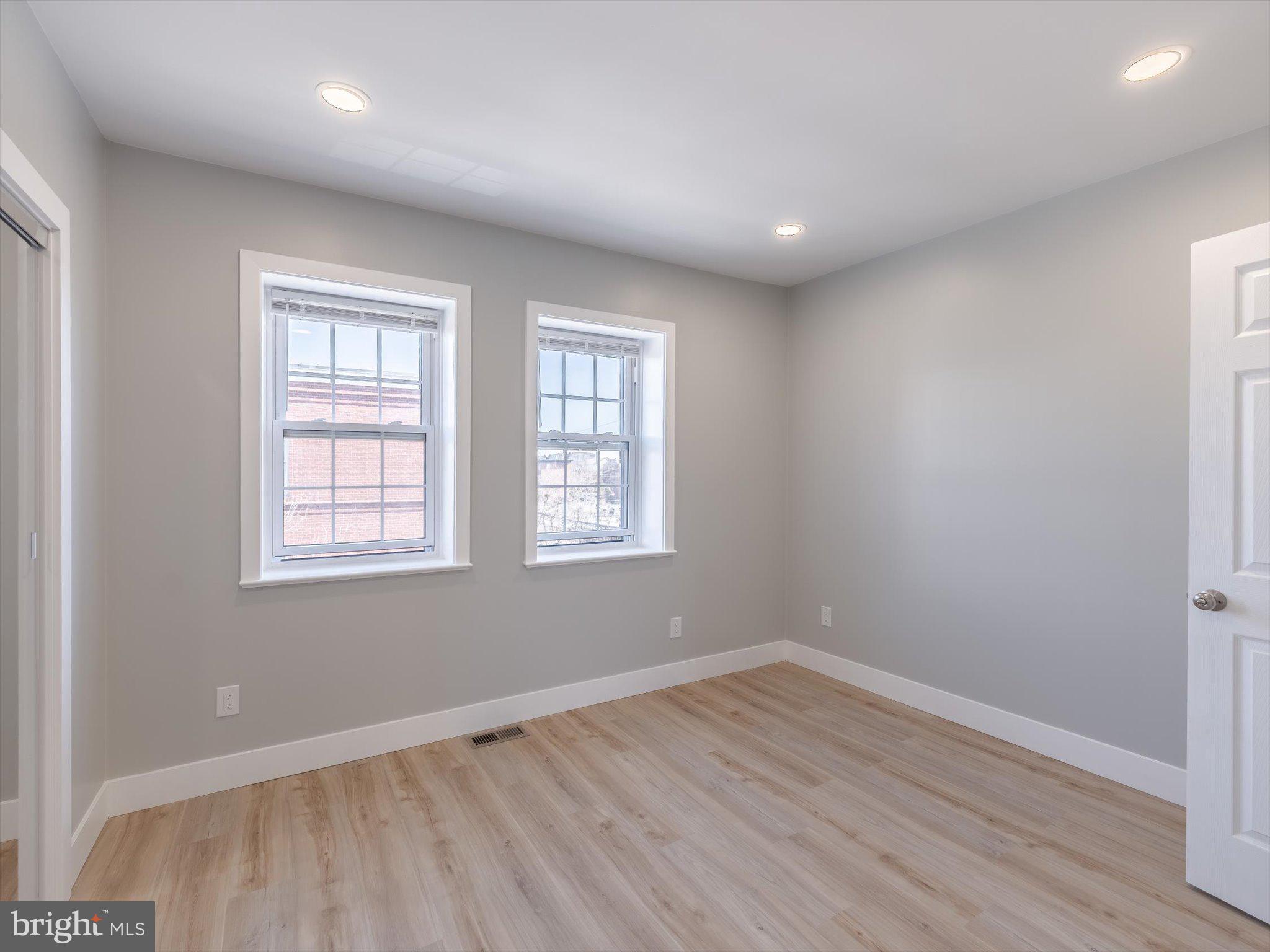 672 N 19TH STREET 2ND FL