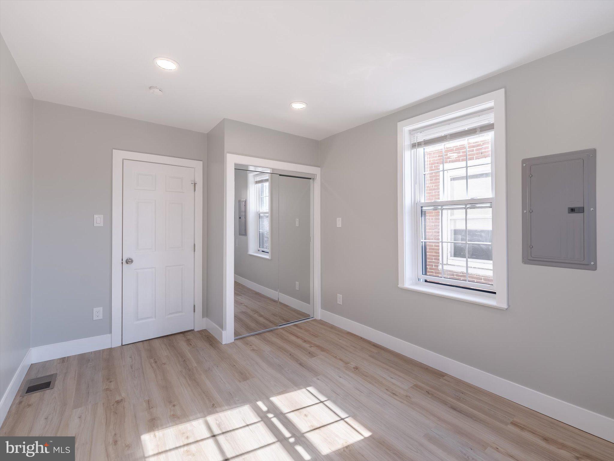 672 N 19TH STREET 2ND FL