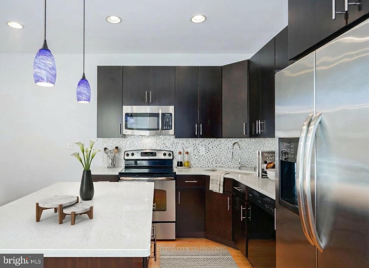 2549 GRAYS FERRY AVENUE A