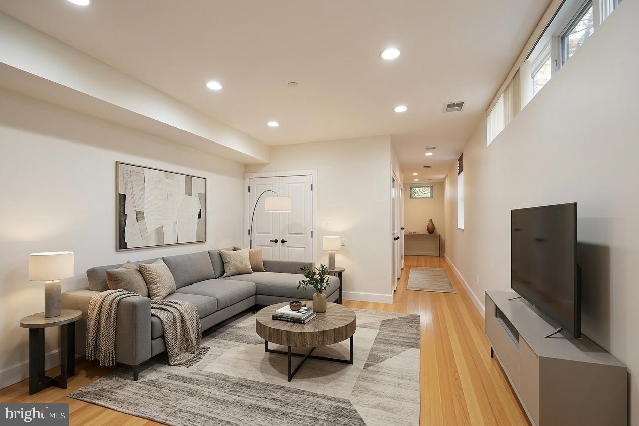 2549 GRAYS FERRY AVENUE A