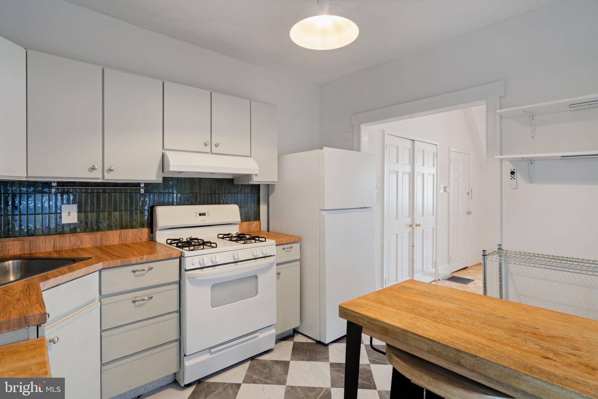 2358 E CLEARFIELD STREET