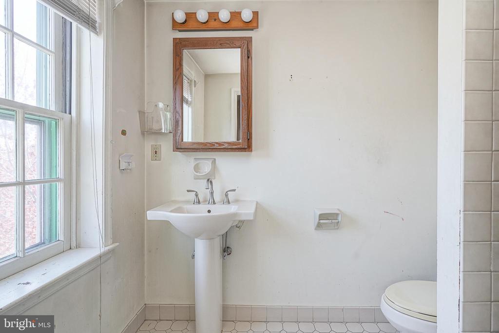 522 S 24TH STREET