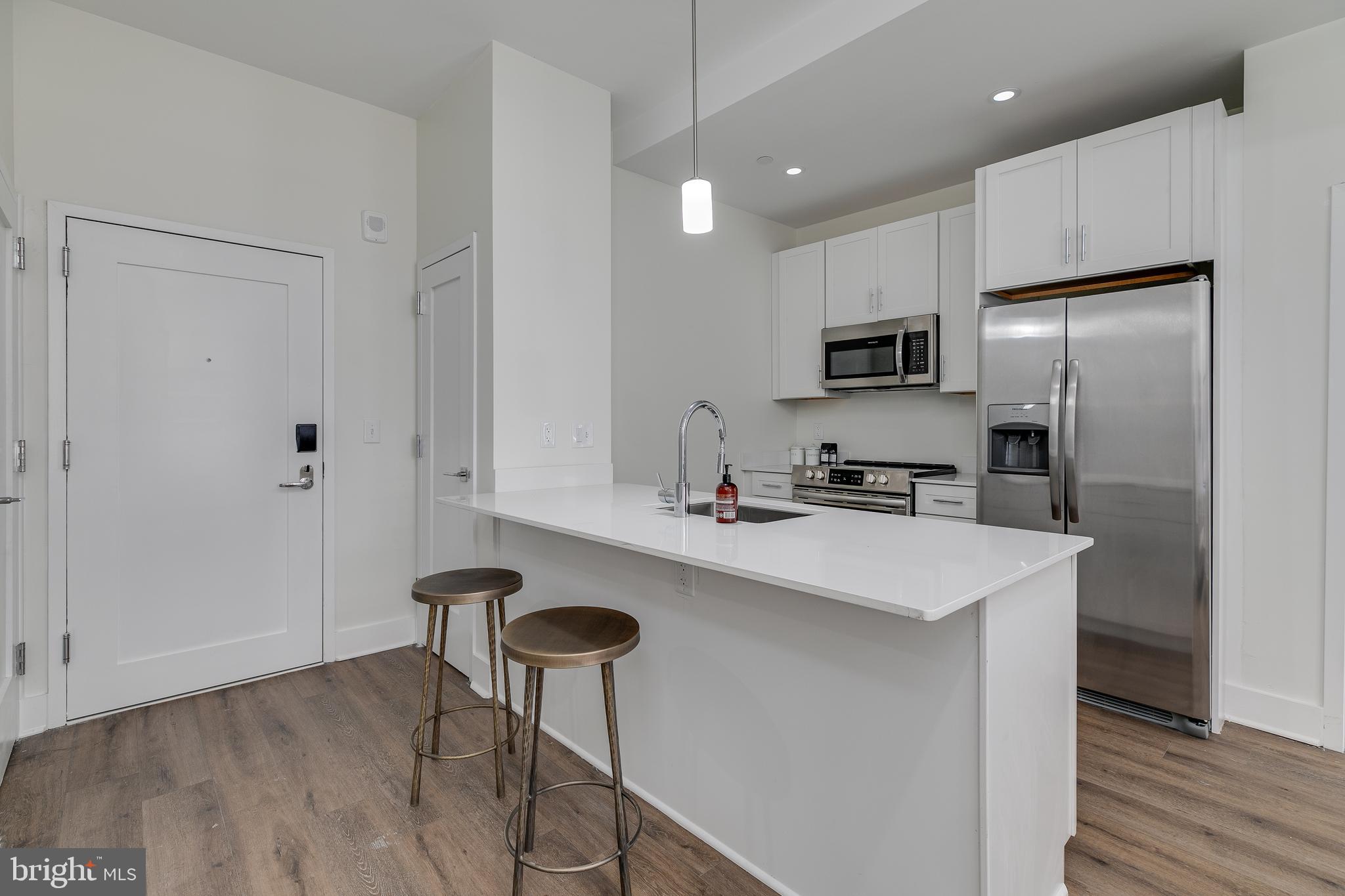 150 S INDEPENDENCE MALL W 719